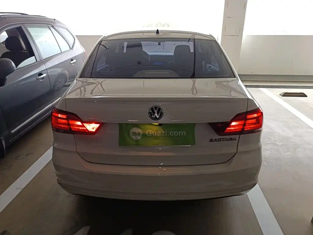 Photo 4 - Volkswagen Santana