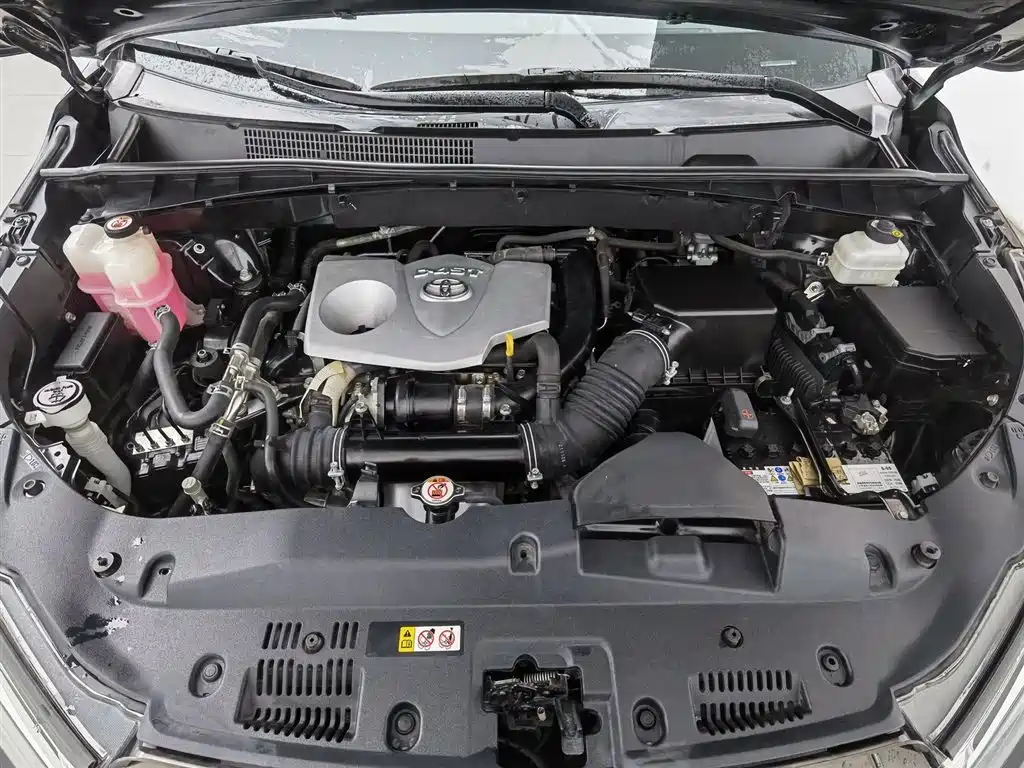 TOYOTA HIGHLANDER