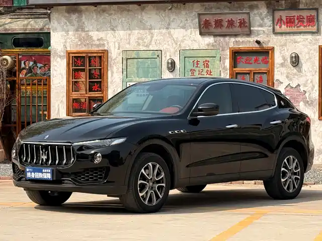 MASERATI LEVANTE