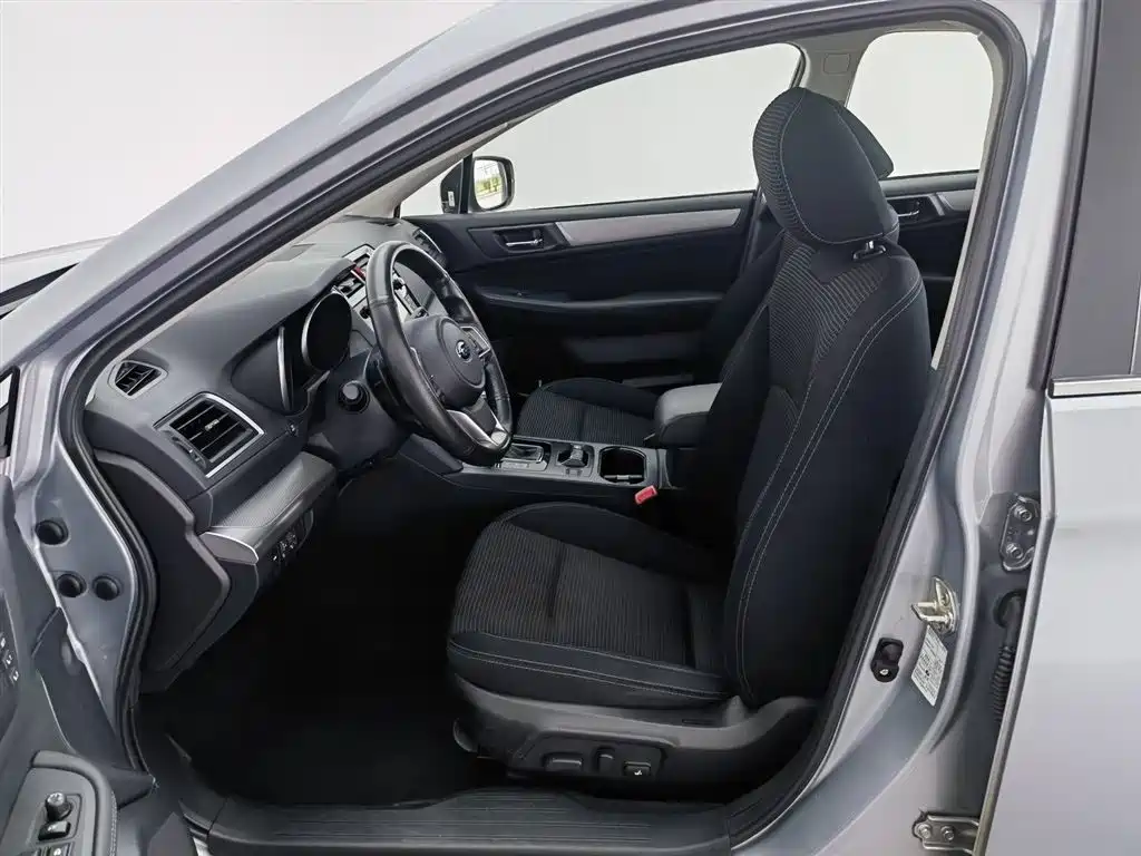 Subaru Legacy 2020 Facelift 2.5i AWD Style Edition фото 10