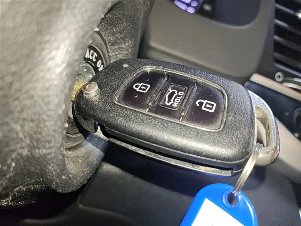 Hyundai Elantra 2016 Model 1.6L Automatic Smart Elite фото 9