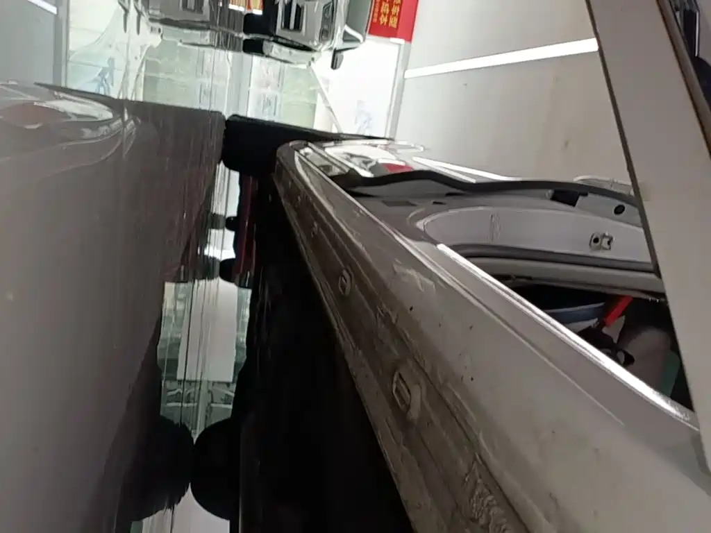 Roewe iMAX8 2021 2022 400TGI Honor Edition
