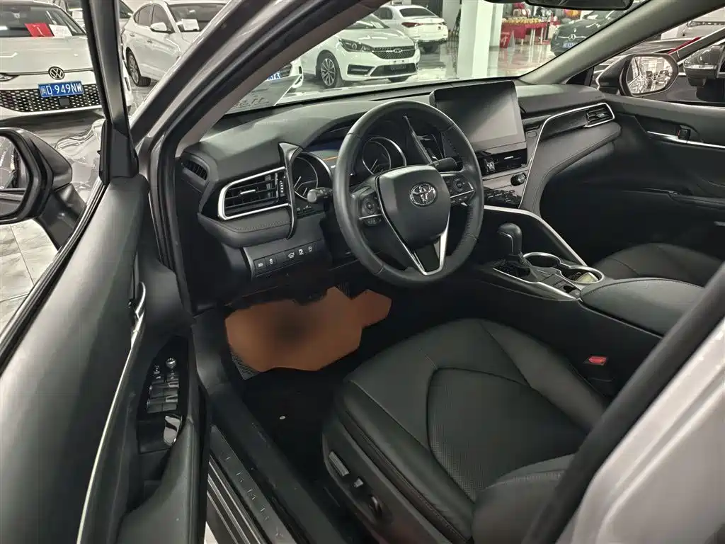 Toyota Camry 2021 2.0G Luxury Edition фото 16
