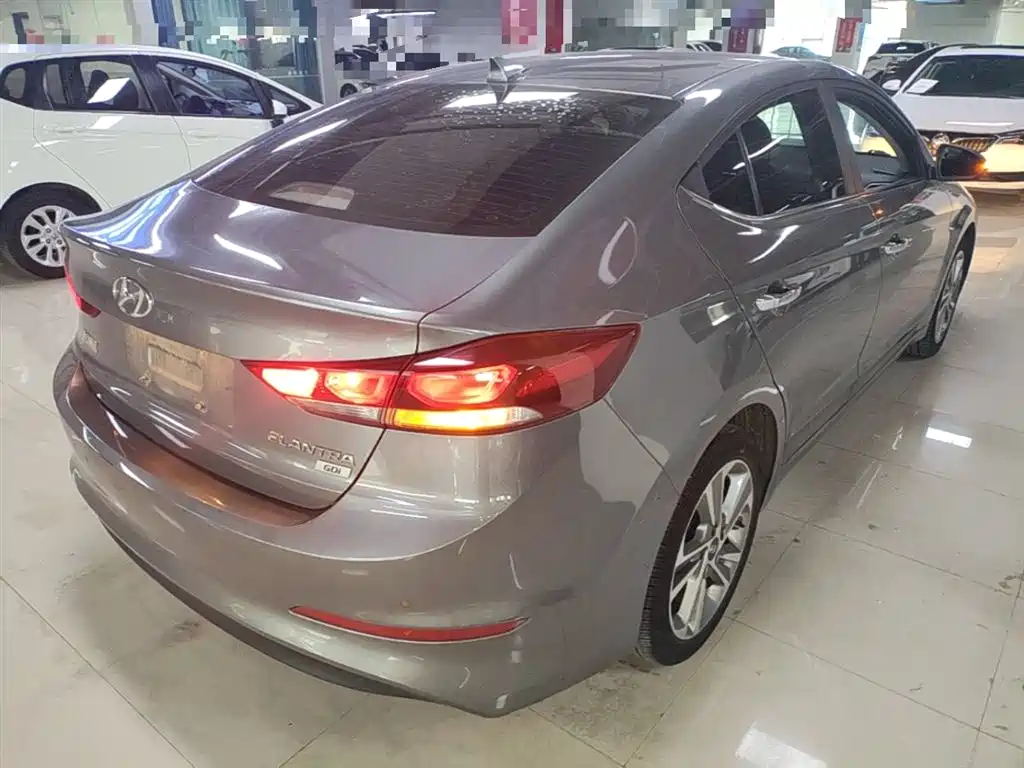 Hyundai Elantra 2016 Model 1.6L Automatic Smart Elite фото 7
