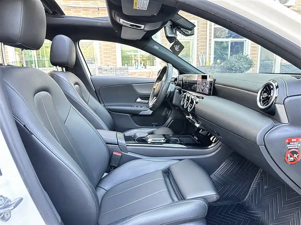 Mercedes-Benz A-Class 2020 Second Facelift A 180 L Sport Sedan фото 9