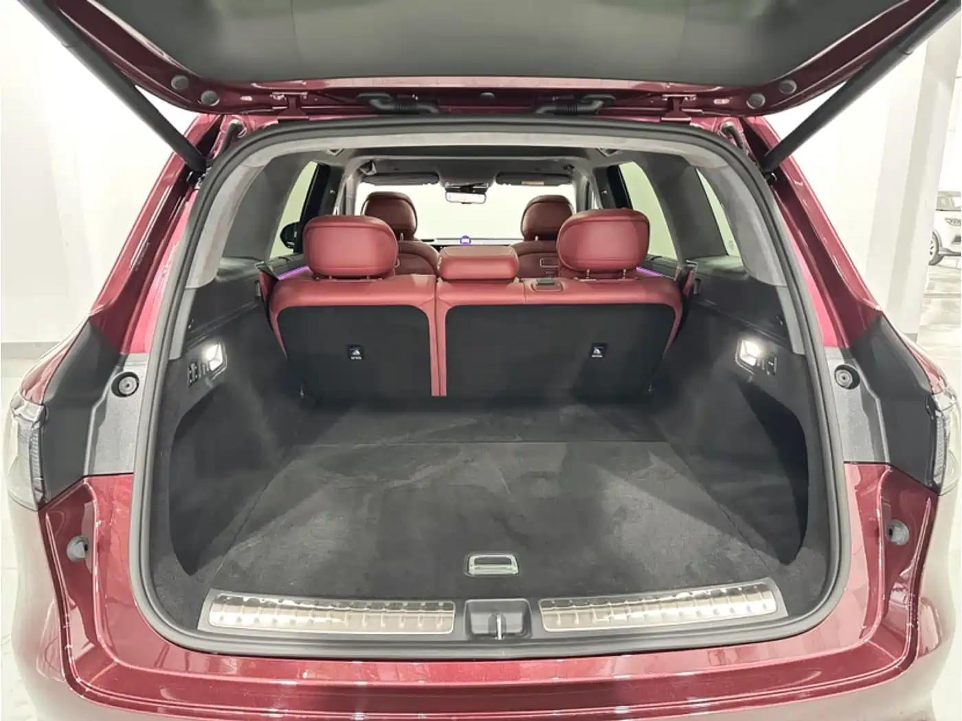 AITO Wenjie AITO M8 2025 Model Extended Range Ultra Edition 53.4kWh 5-Seater фото 6
