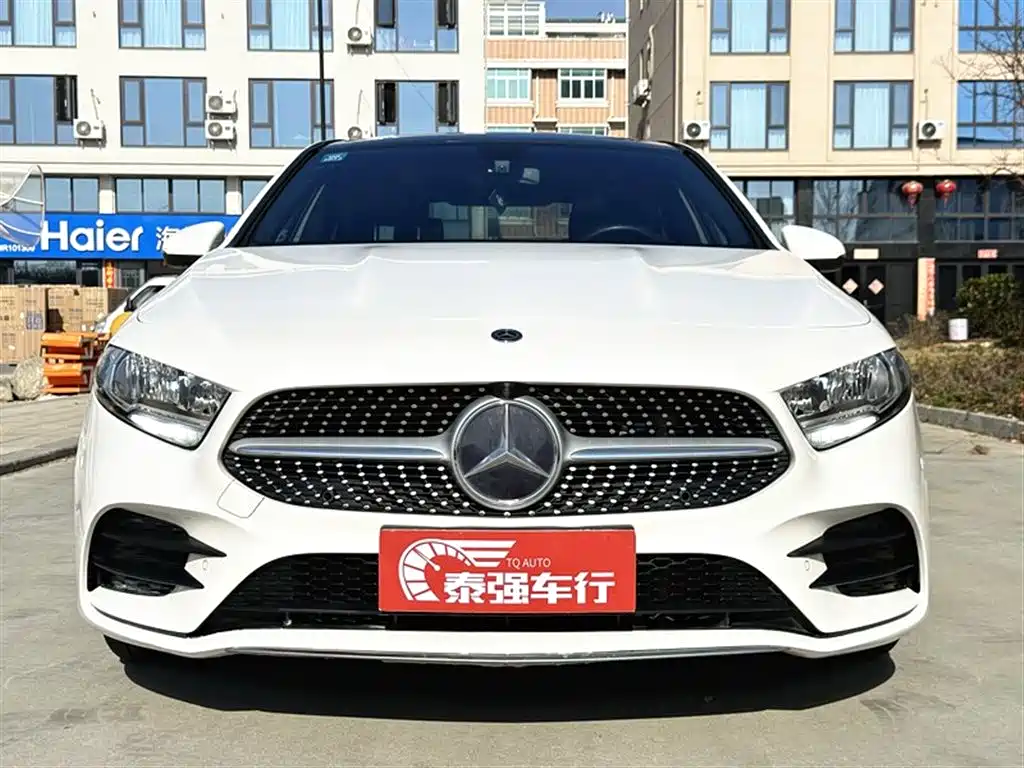 Mercedes-Benz A-Class 2020 Second Facelift A 180 L Sport Sedan фото 2