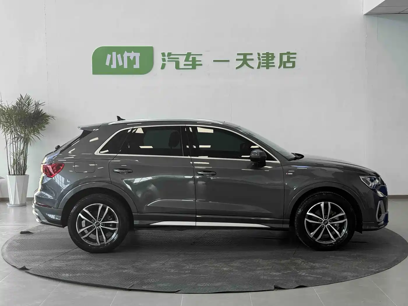 Фото 6 - Audi Q3