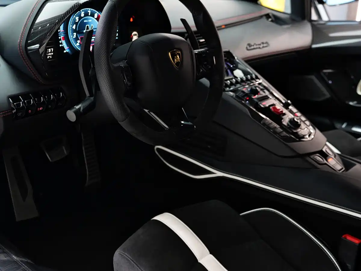 Lamborghini Aventador 2018 2017 Aventador S