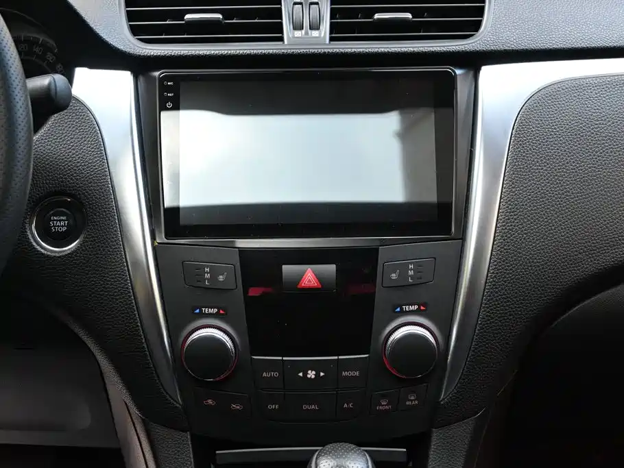 Suzuki Kizashi 2016 2011 2.4L 2WD Sport Navigation Edition