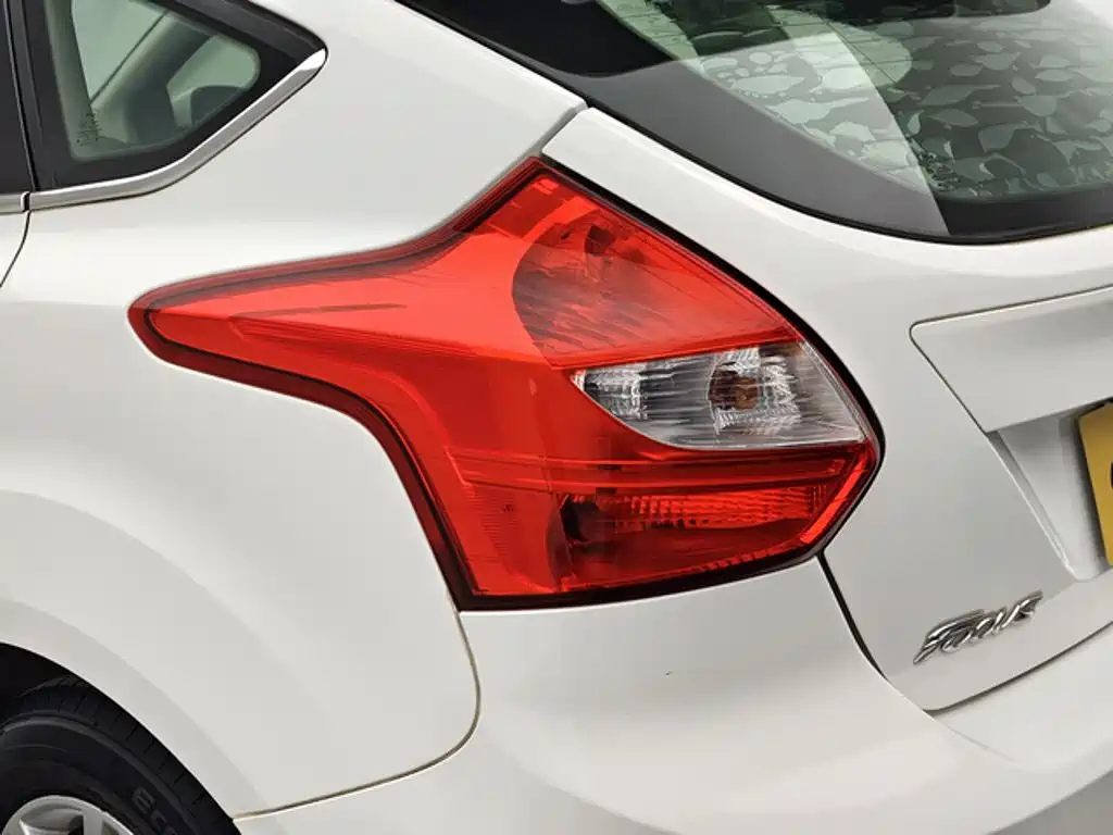 Ford Focus 2014 2012 Hatchback 1.6L Automatic Comfort