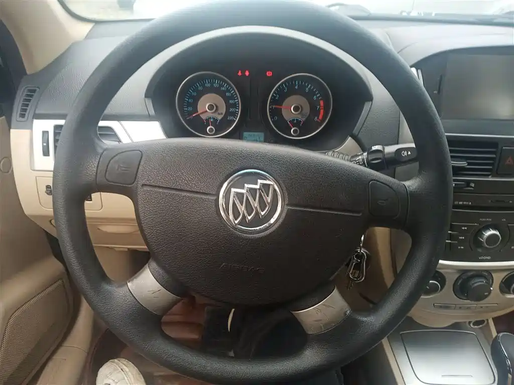 Buick Excelle 2013 1.5L Automatic Classic фото 11