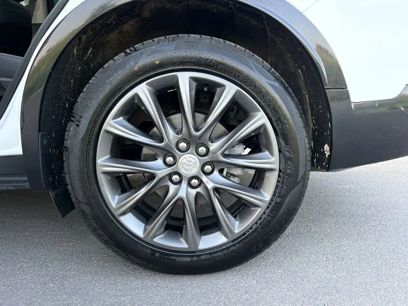 Фото 22 - Buick Enclave