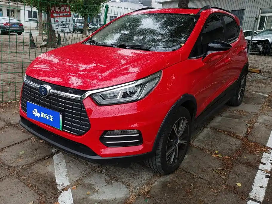 BYD Yuan New Energy 2018 EV360 Smart Connected Cool Edition