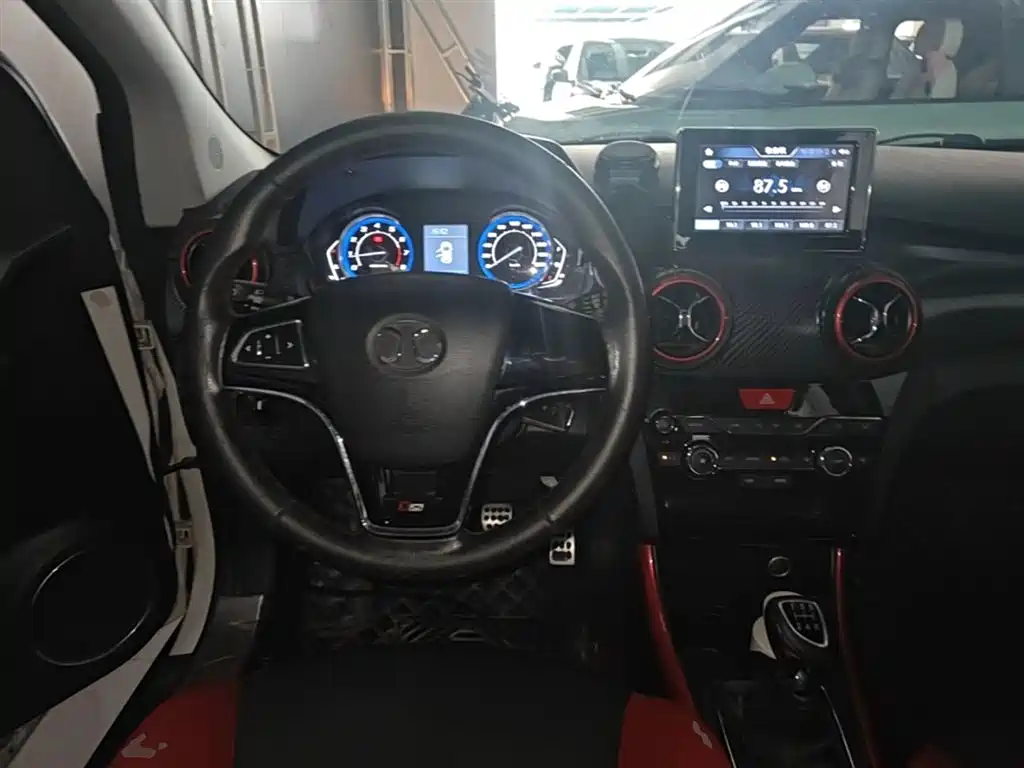 BAIC Senova X25 2016 2015 1.5L Manual Elite Type
