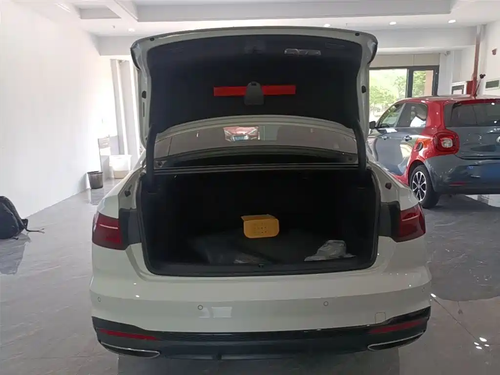 Audi A4L 2024 40 TFSI Luxury Dynamic фото 19