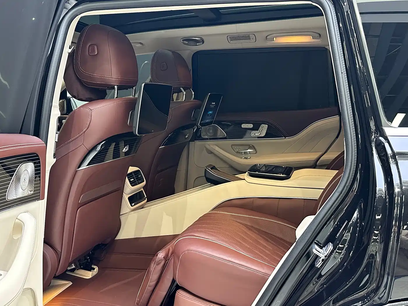 MERCEDES-BENZ MAYBACH GLS