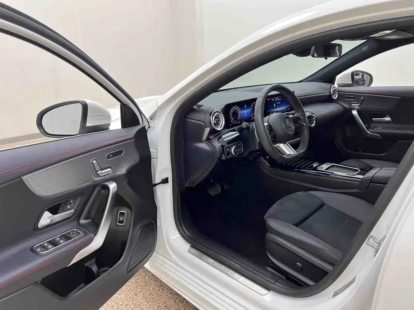 Mercedes-Benz A-Class 2025 2025 A 200 L Fashion Edition