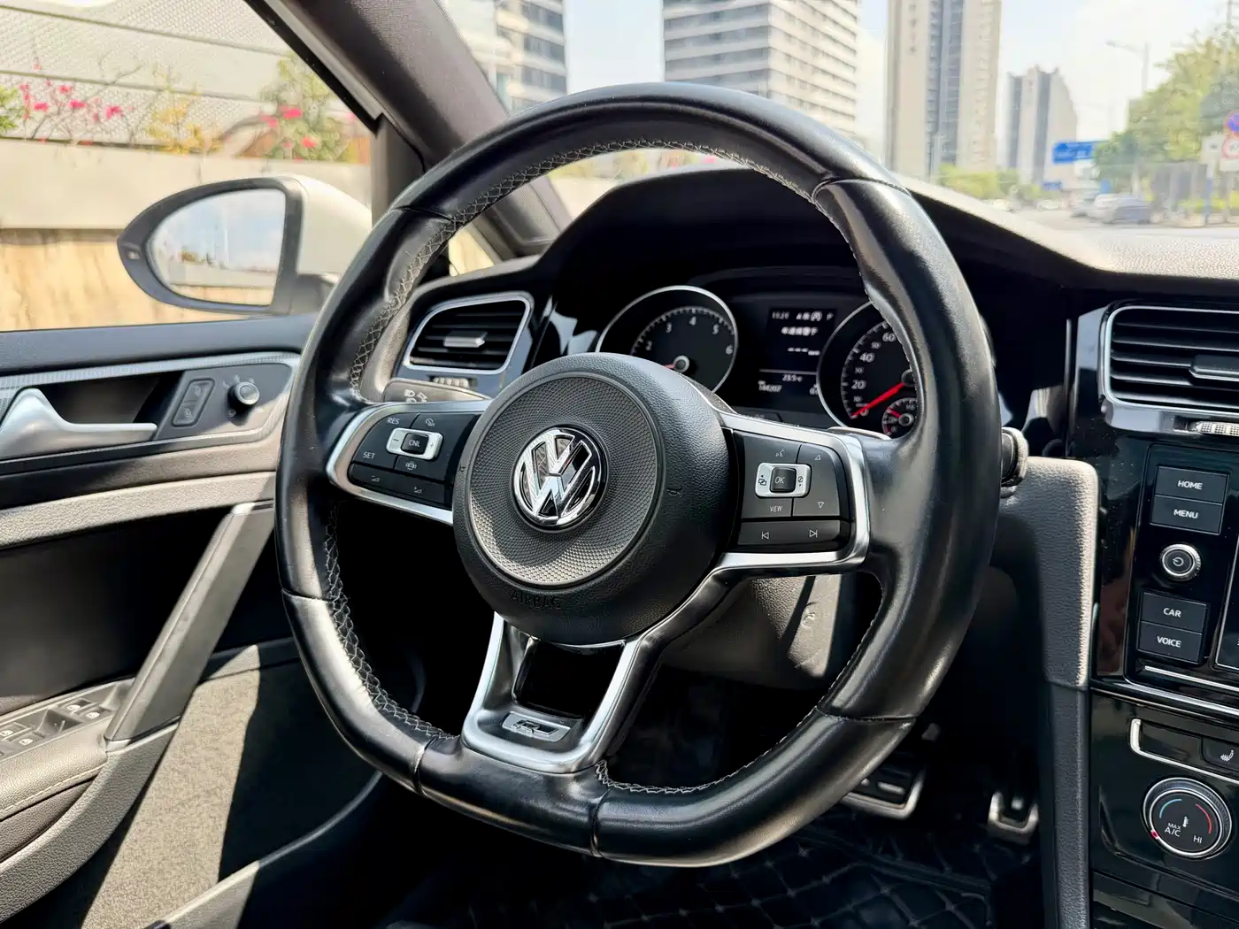 Volkswagen Golf 2019 280TSI DSG R-Line China VI фото 28