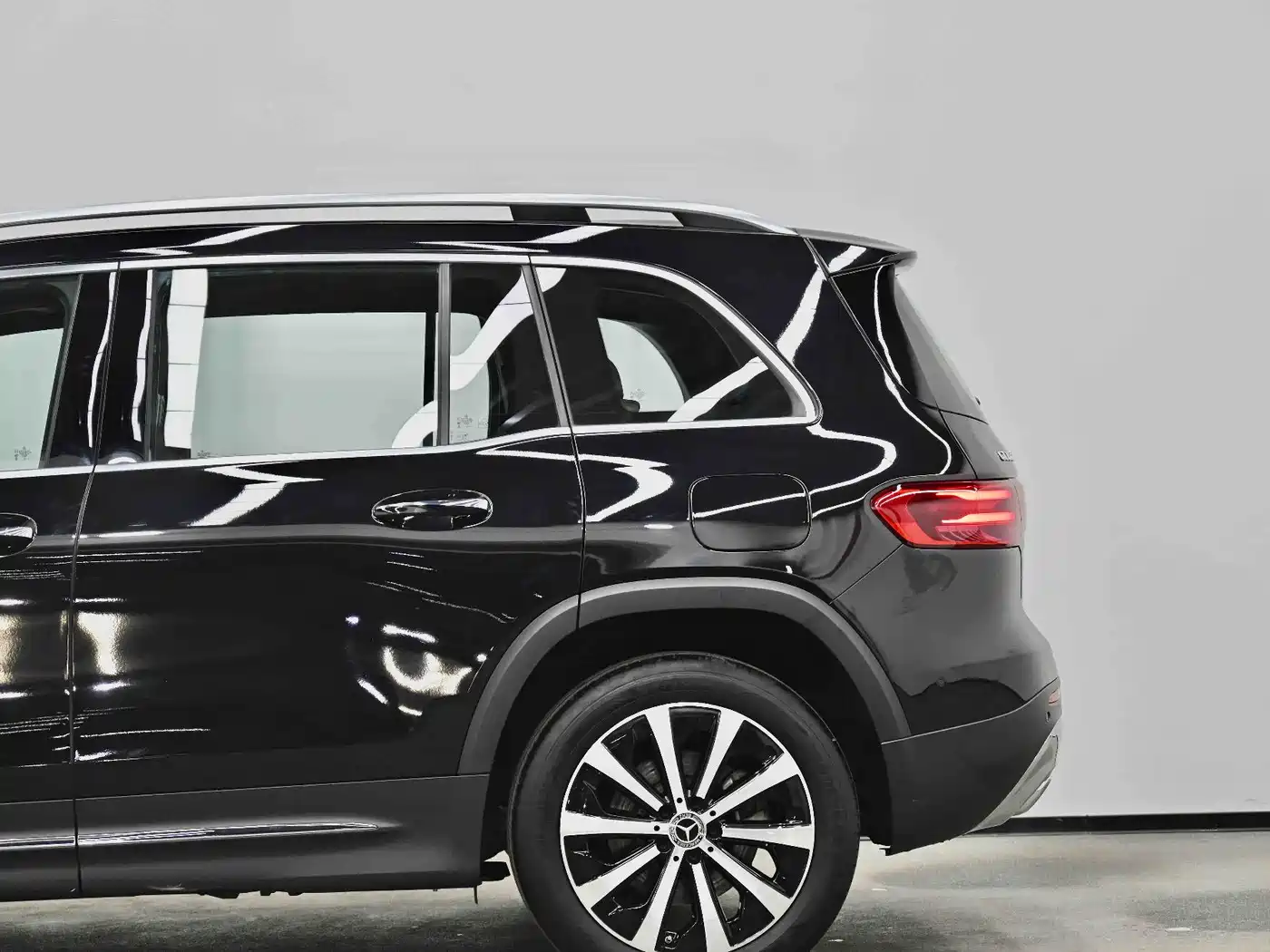 Mercedes-Benz GLB 2024 Facelift GLB 220 Style фото 33
