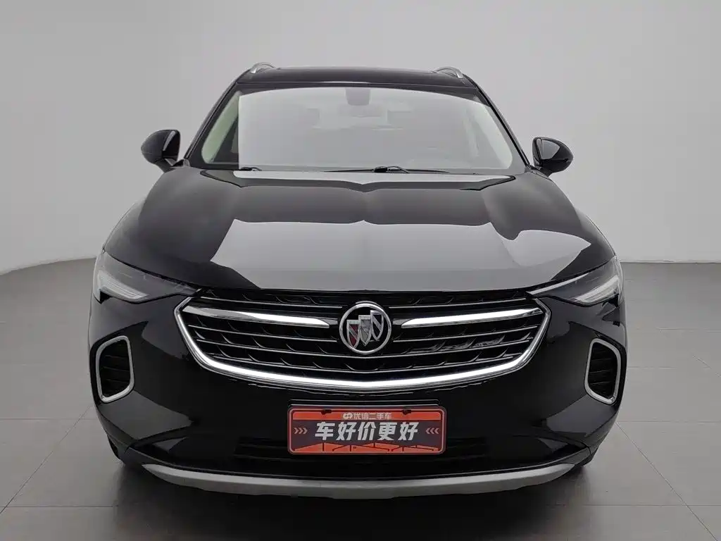Photo 3 - Buick Envision S