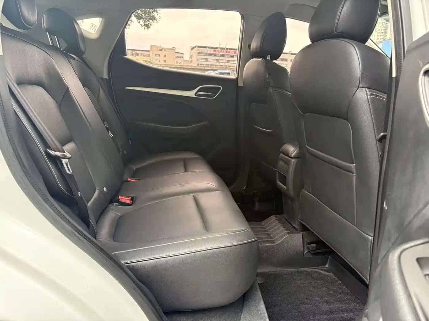 MG ZS 2018 2017 1.5L Manual Premium Internet Edition