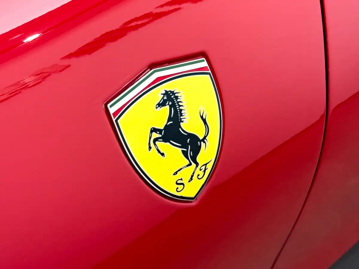 FERRARI ROMA