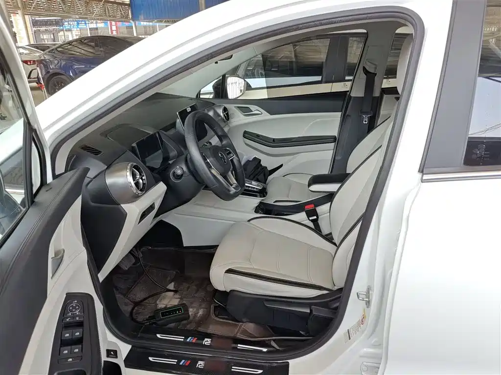 BYD Yuan Pro 2021 401KM Premium Model фото 16