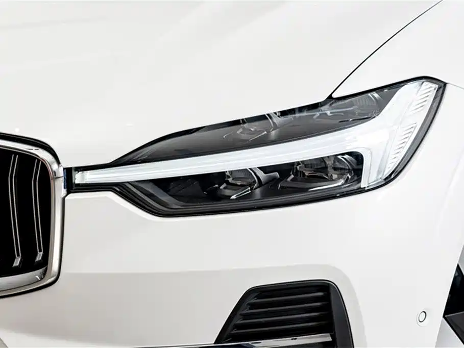 VOLVO XC60 PLUG IN HYBRID