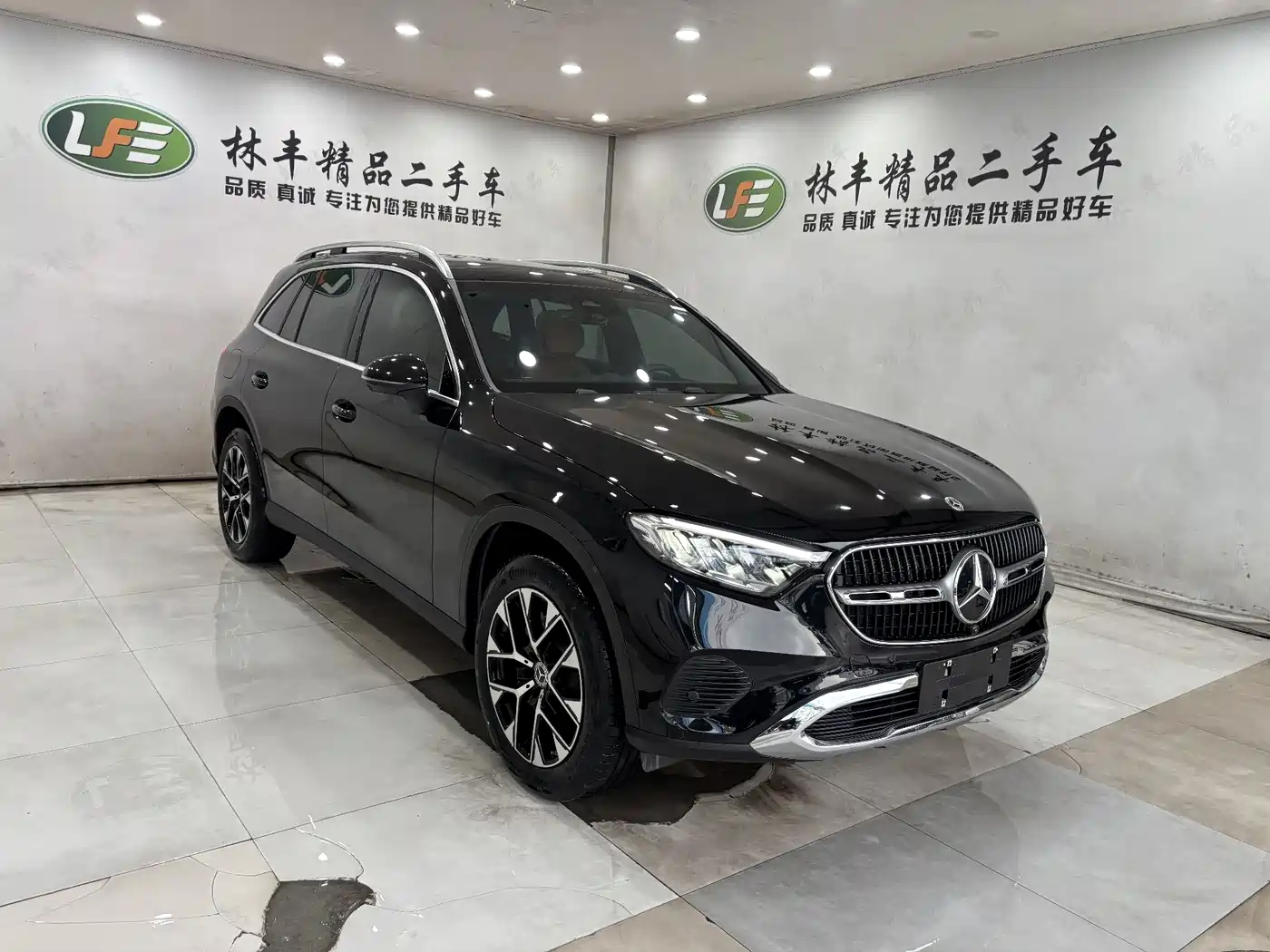 Mercedes-Benz GLC 2026 GLC 260 L 4MATIC Classic Edition фото 4