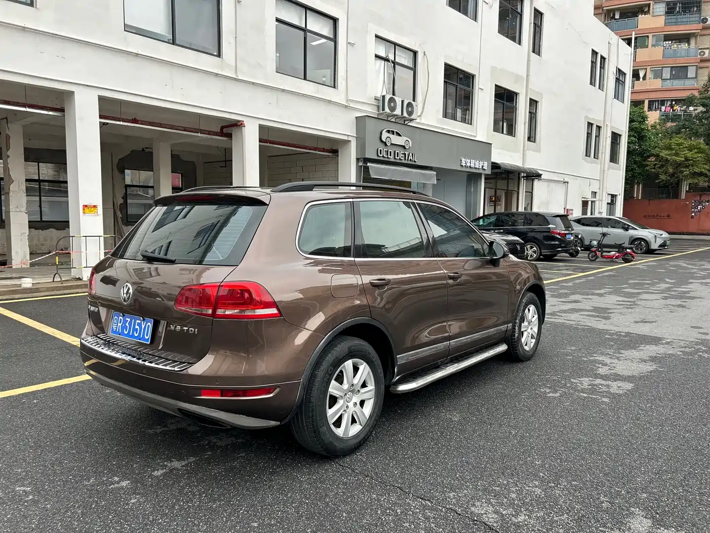 Volkswagen Touareg 2011 3.0TDI Diesel Comfort фото 7