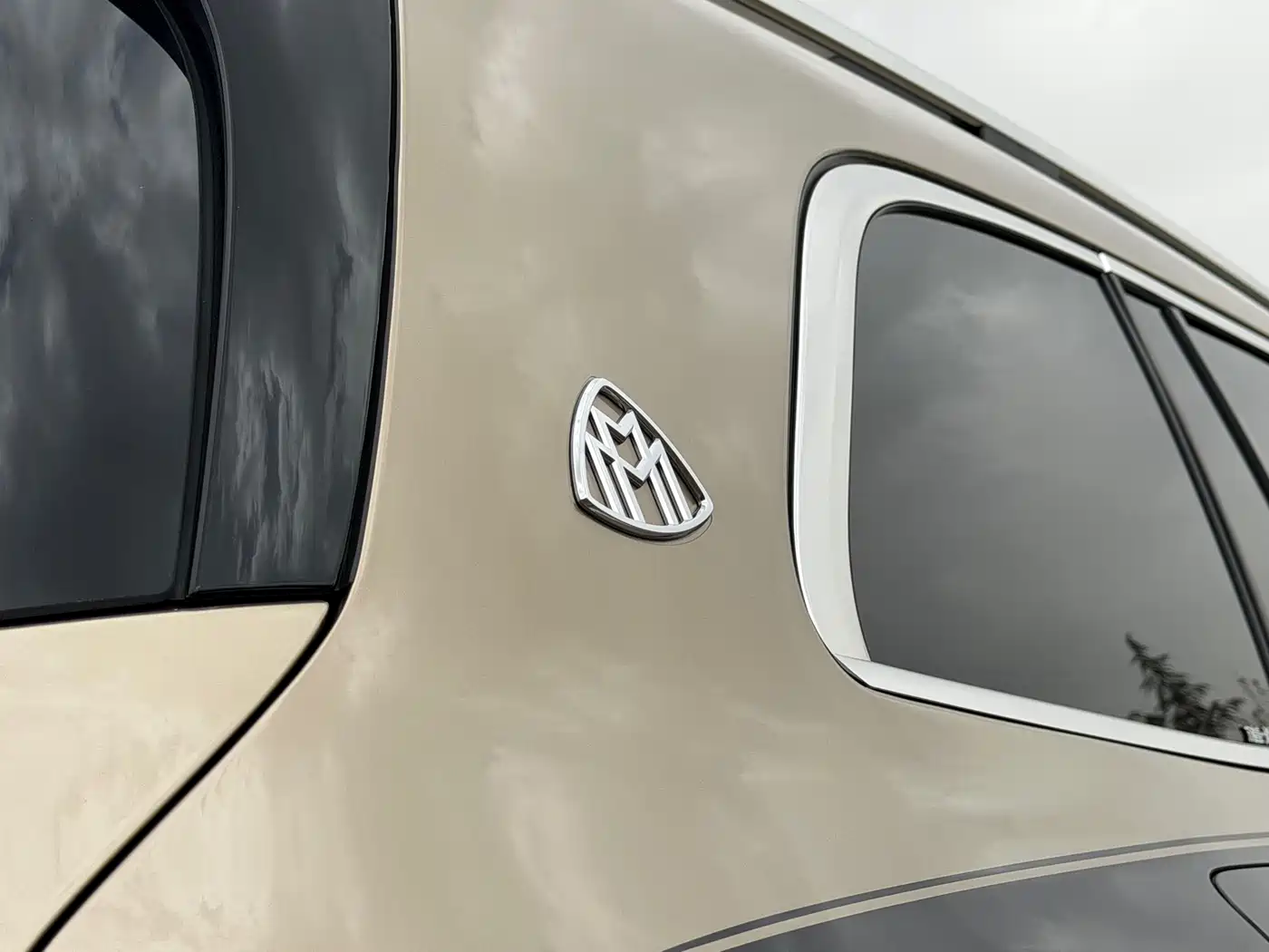 Mercedes-Benz Maybach GLS 2021 GLS 600 4MATIC Etiquette Edition фото 22