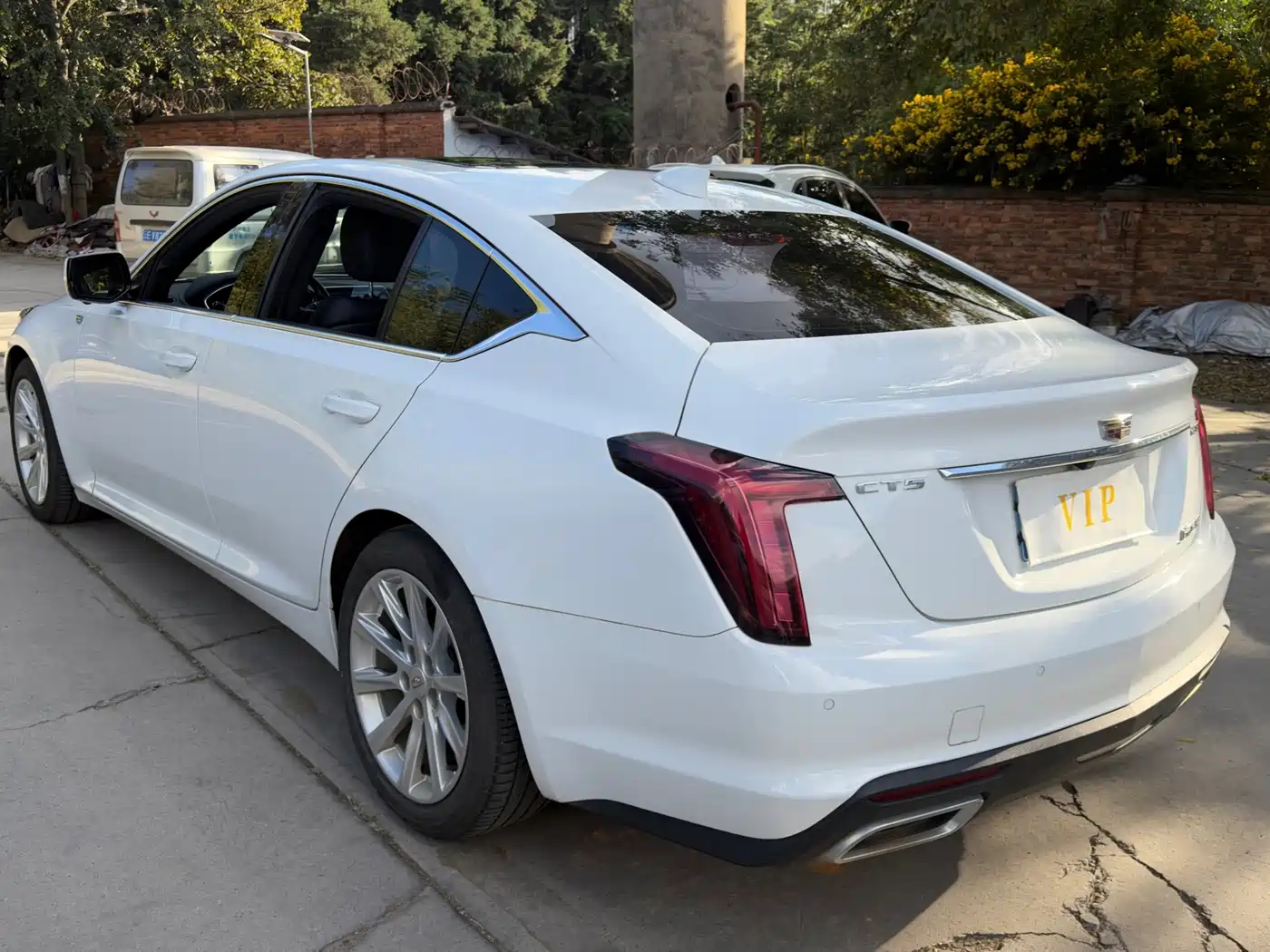 Фото 11 - Cadillac CT5