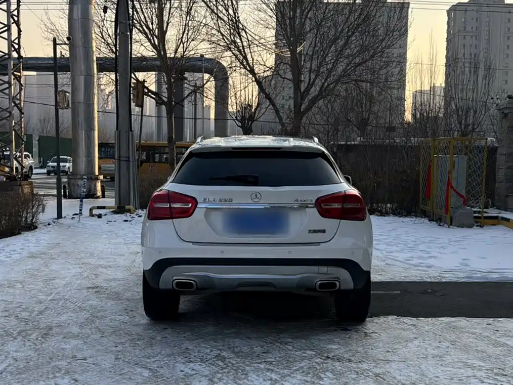 Mercedes-Benz GLA 2015 2015 GLA 220 4MATIC Luxury