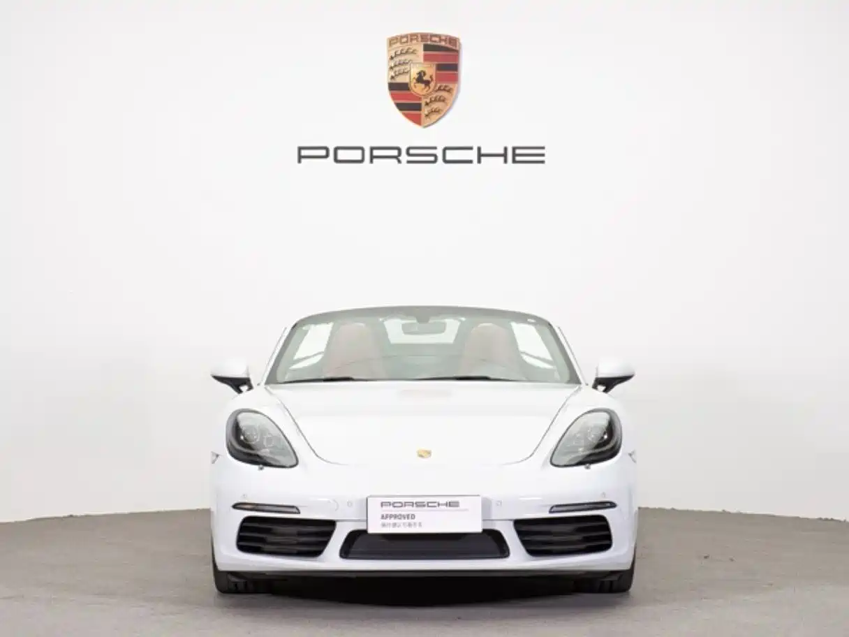 Photo 2 - Porsche 718