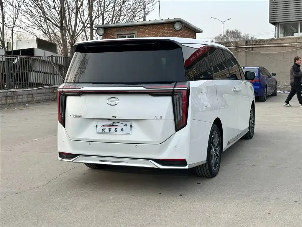 GAC TRUMPCHI M8