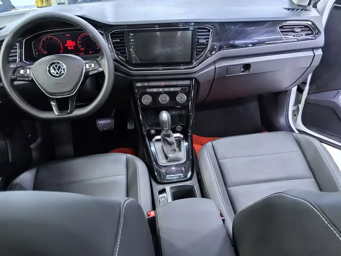 Volkswagen T-ROC 2021 280TSI DSG 2WD Elite Connected фото 8