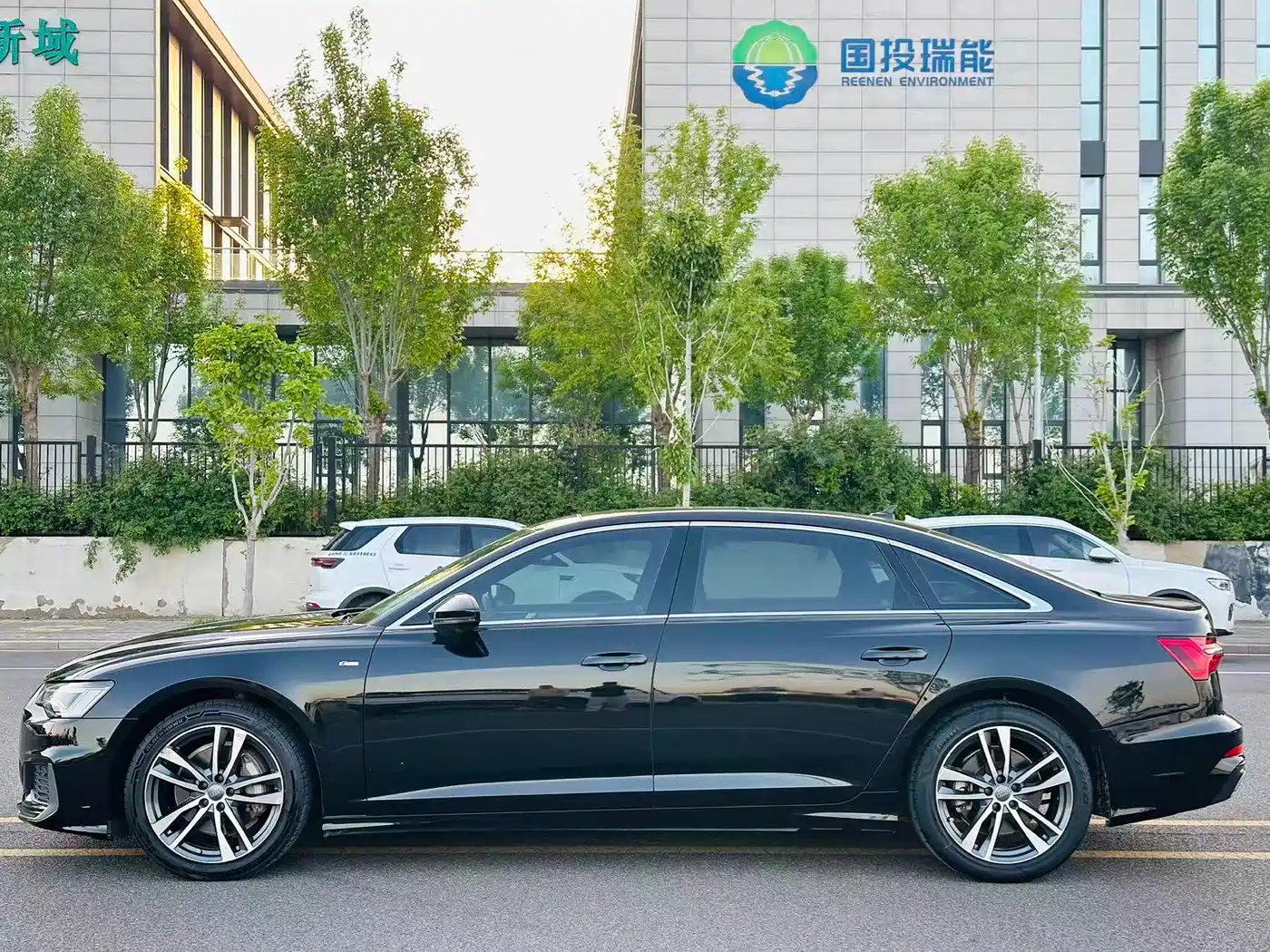 Audi A6L 2021 40 TFSI Luxury Sport фото 3