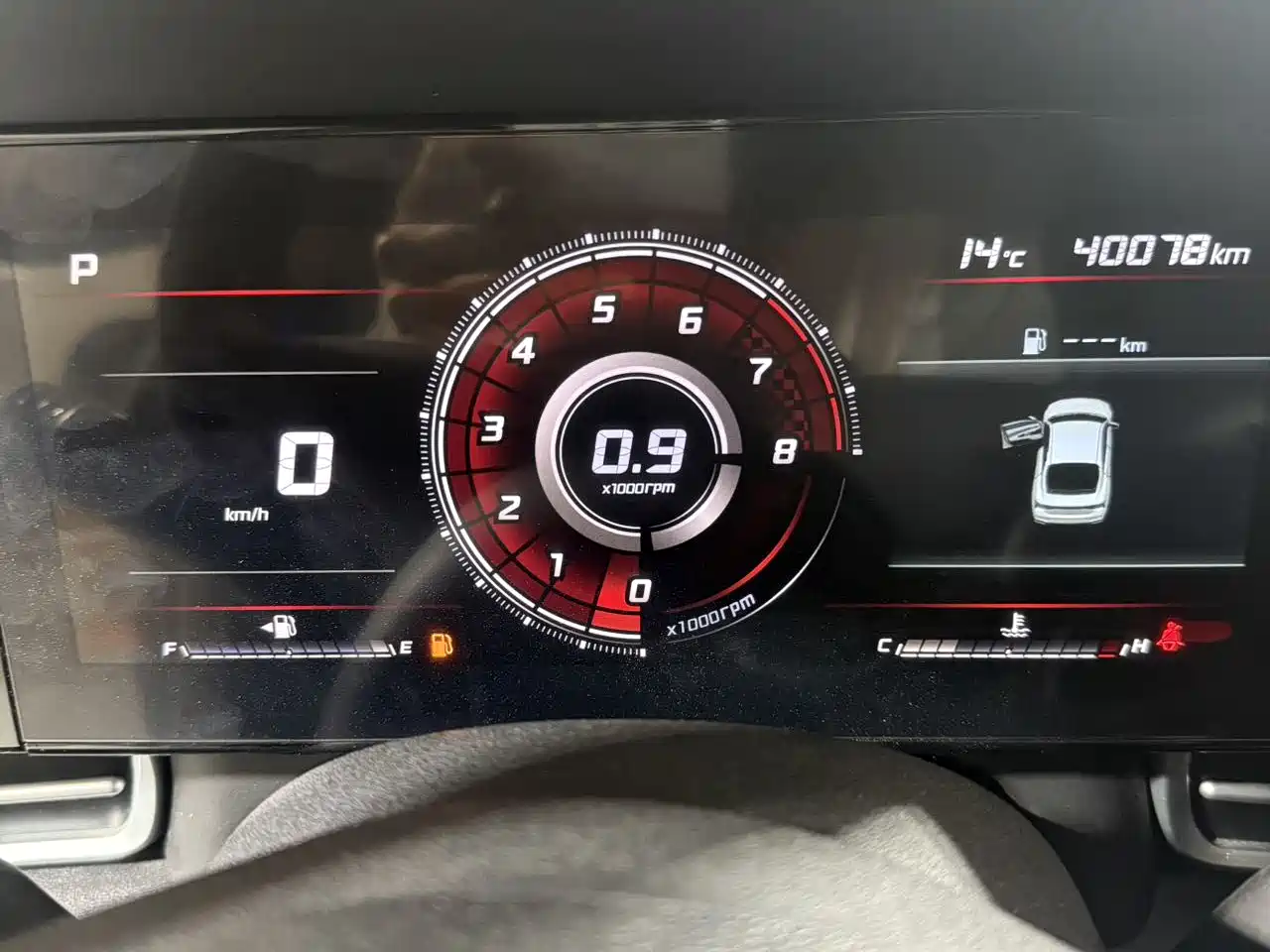 Hyundai Elantra 2022 1.5L CVT LUX Premium Edition фото 12