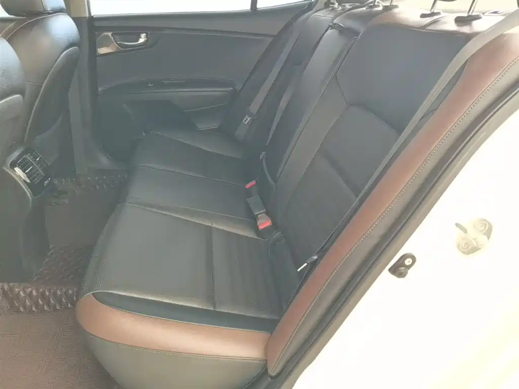 Kia Kaishen 2017 1.8L Automatic GLS фото 17