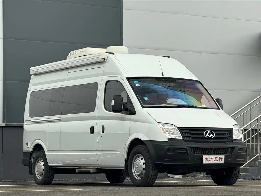 SAIC Maxus Xintu V80 2015 2.5T Manual Proud Transporter Edition Long Wheelbase High Roof фото 3