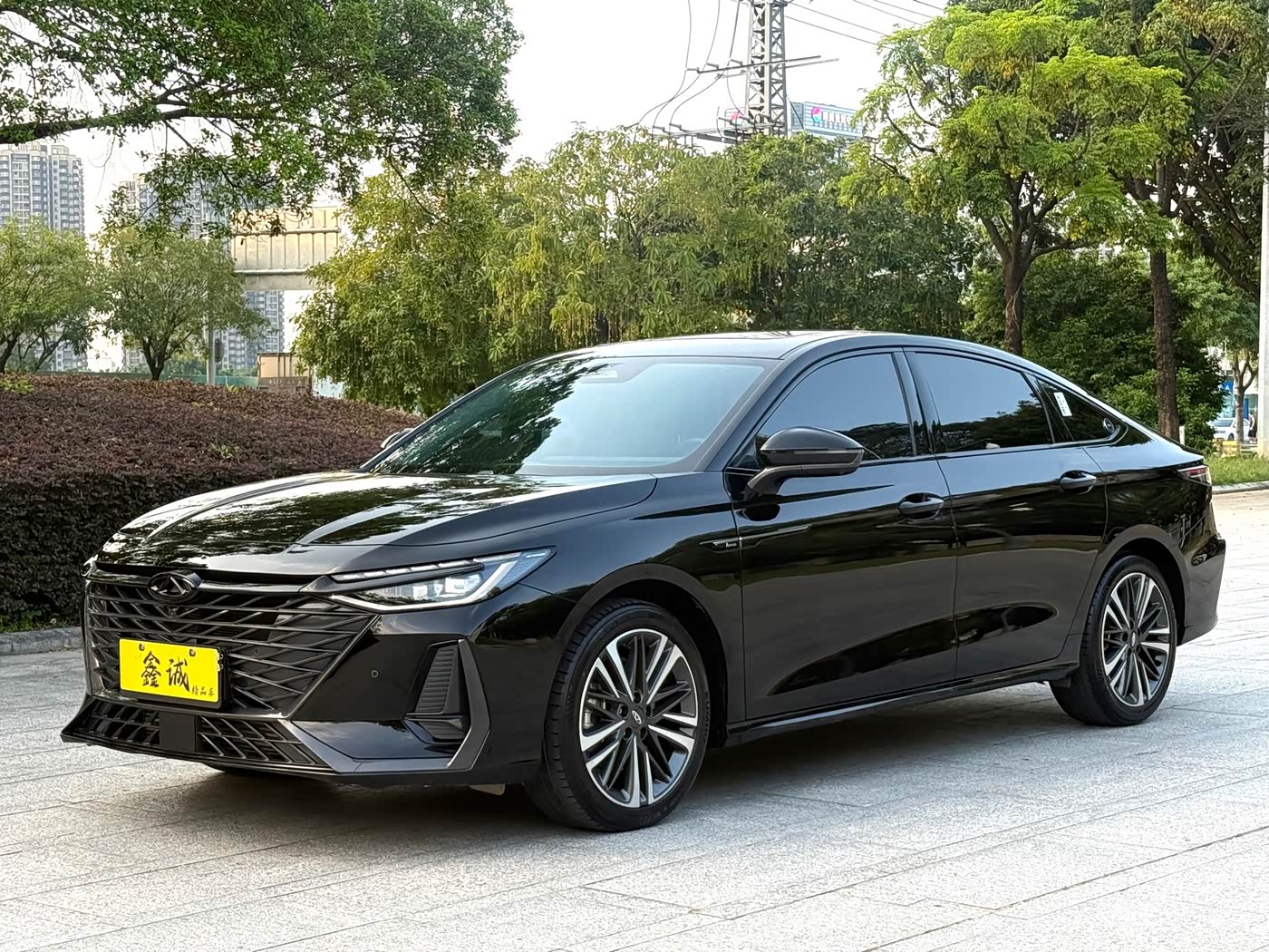 Chery Arrizo 8