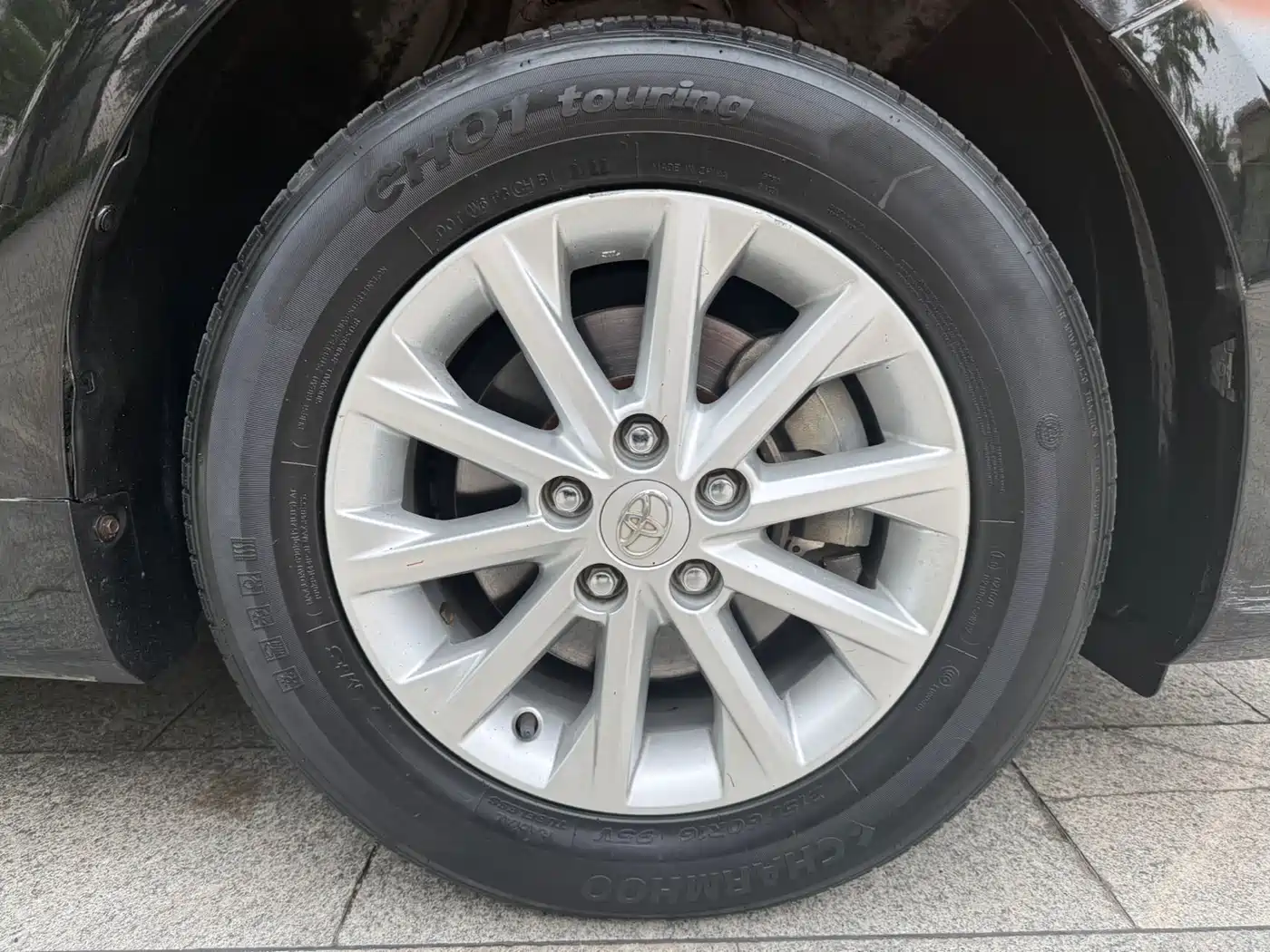 Toyota Camry 2016 2.0G 10th Anniversary Leading Edition фото 18