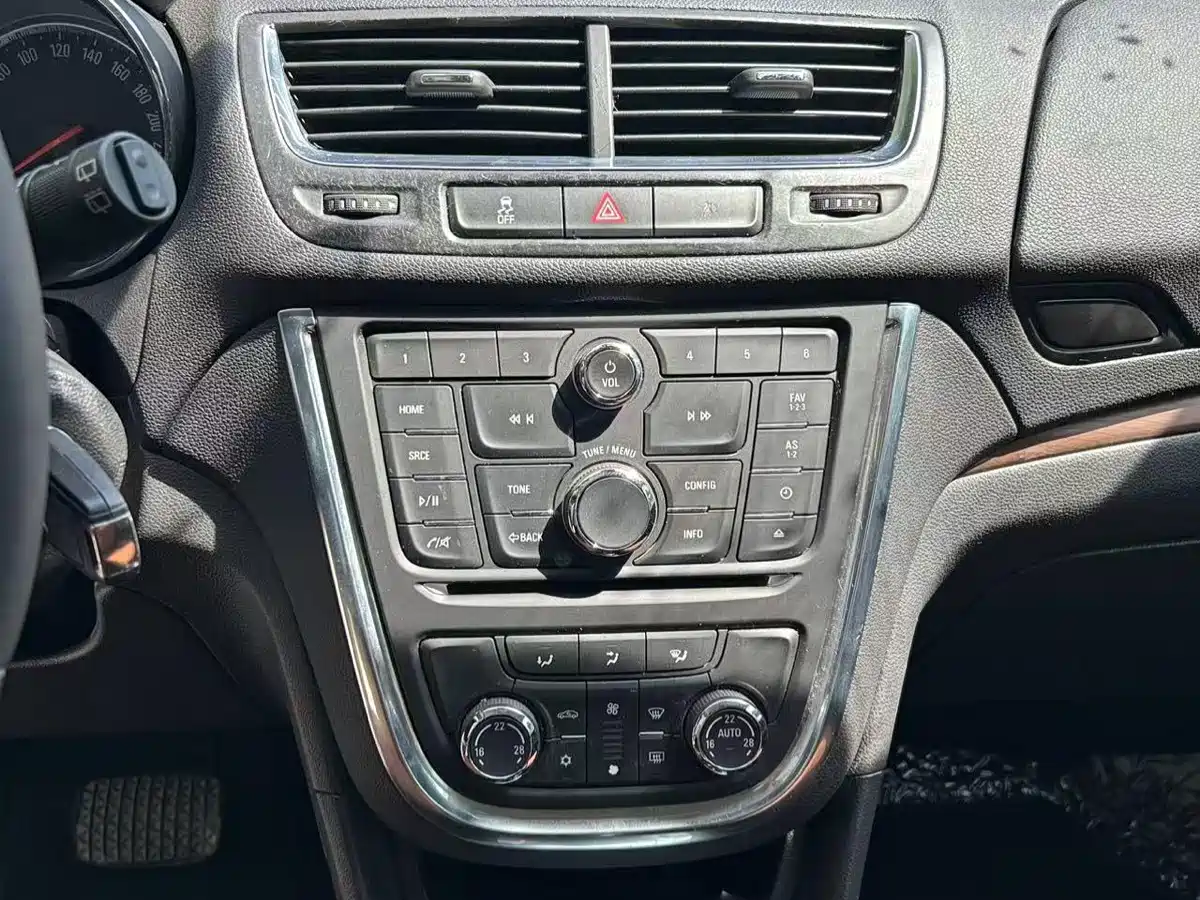 Buick Encore 2015 1.4T Automatic 2WD Urban Leading фото 10