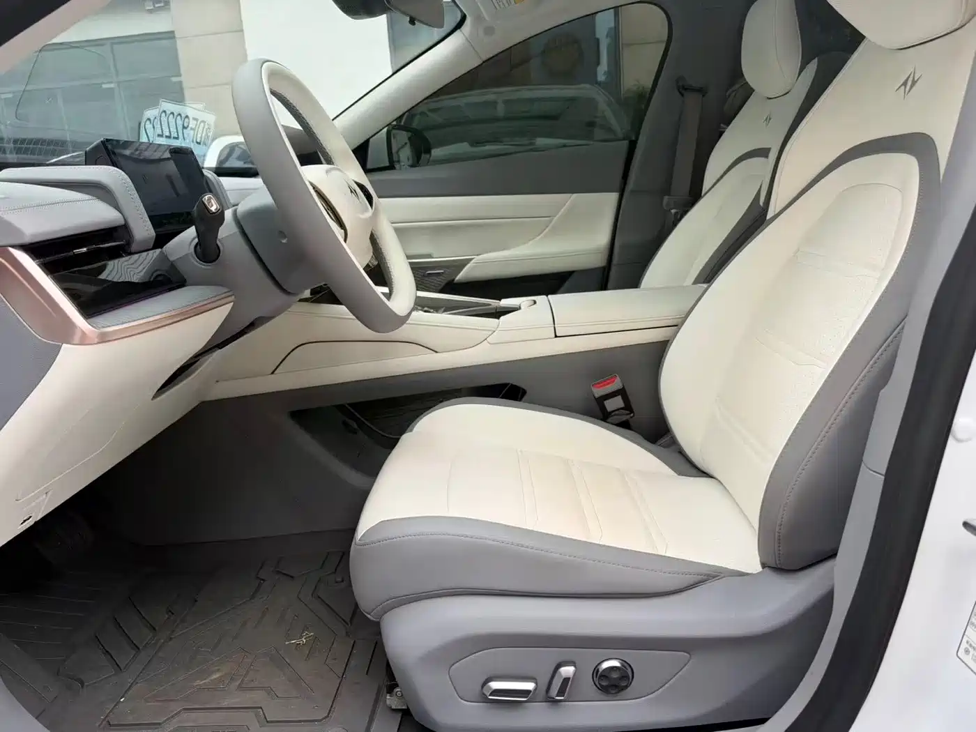 Dongfeng Yipai eπ007 2025 2024 Pure Electric 540 AWD Max Edition