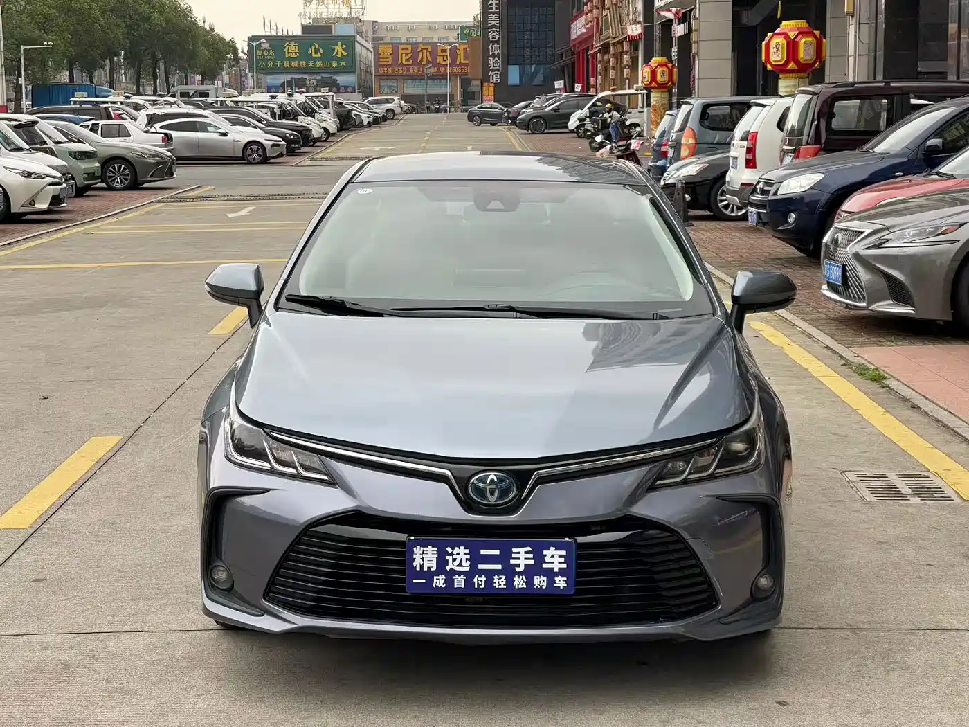 Photo 2 - Toyota Corolla