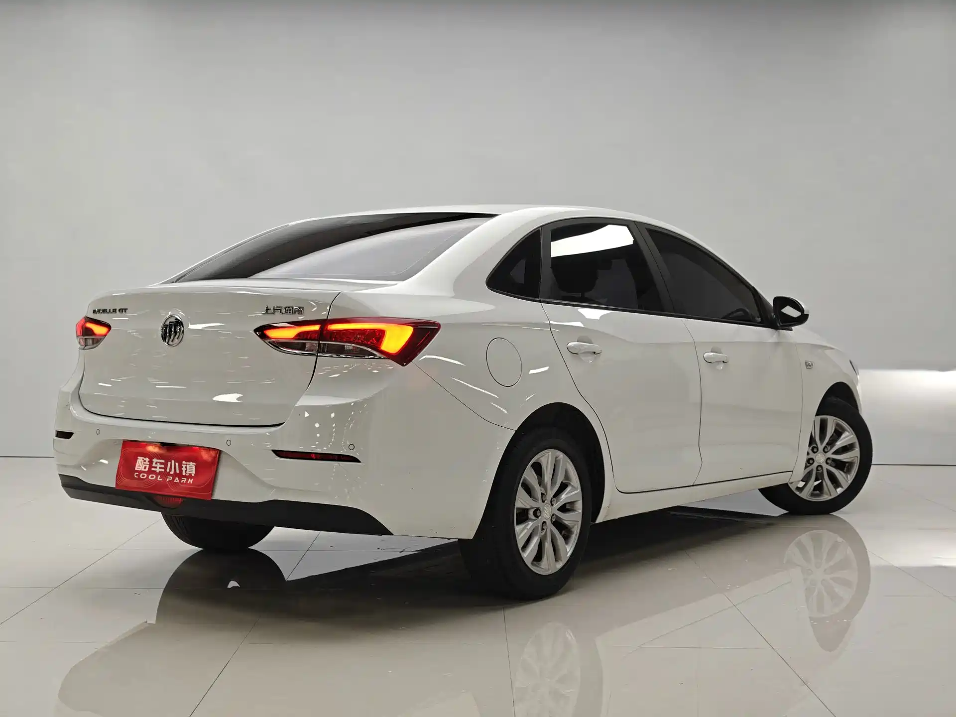 Фото 19 - Buick Excelle
