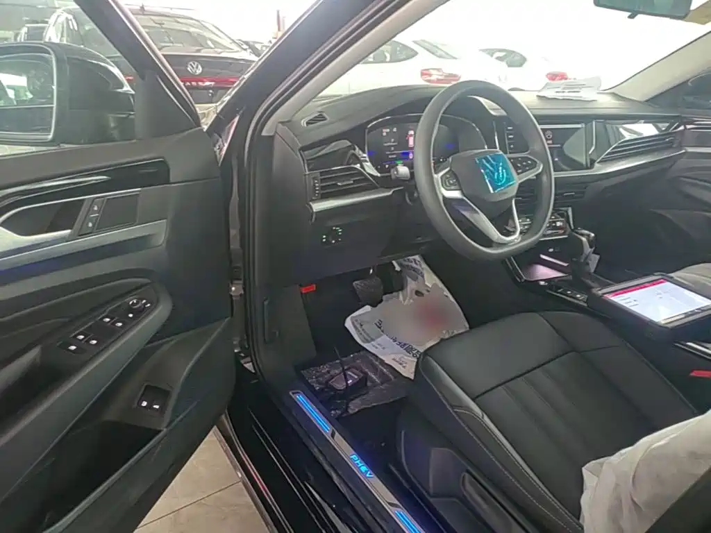 VOLKSWAGEN PASSAT NEW ENERGY