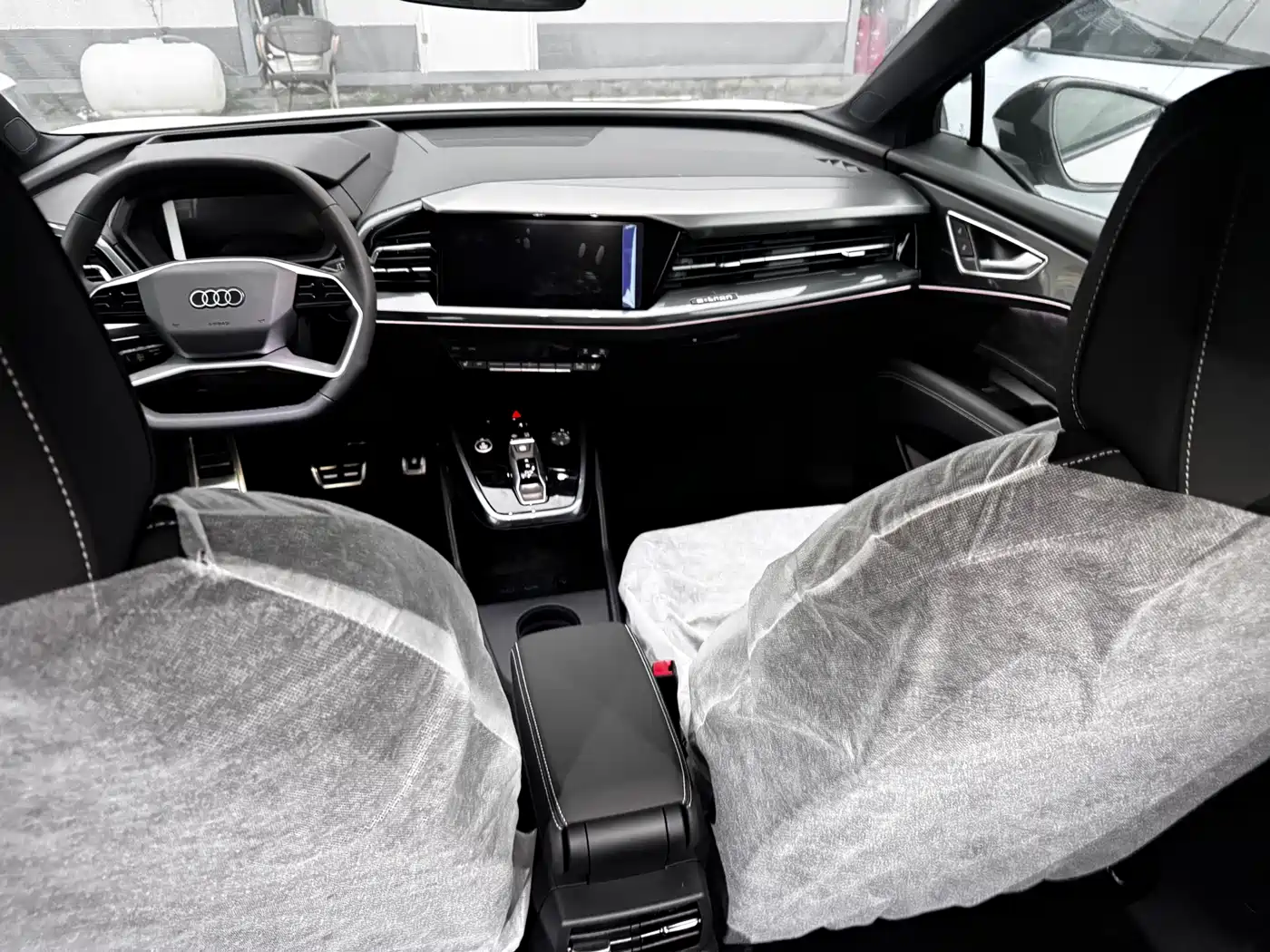 Audi Q5 e-tron 2023 40 e-tron Shining Edition Mecha Package фото 9