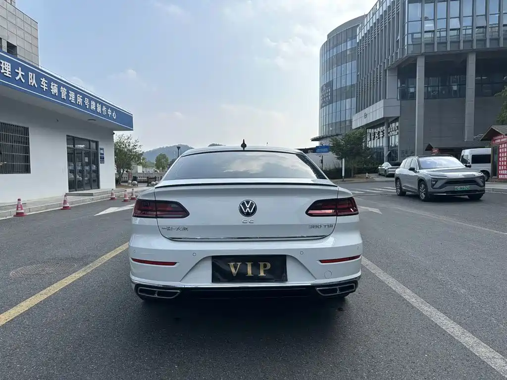 Volkswagen CC 2025 2025 Facelift 380TSI Eye-catching Public Edition